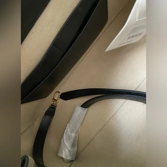 Toteme Large T-Lock leather shoulder bag - Picture 13 of 14